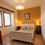 Maison De Charme En Dordogne Avec Cheminee Et Jardin Clos - Fr-1-616-159