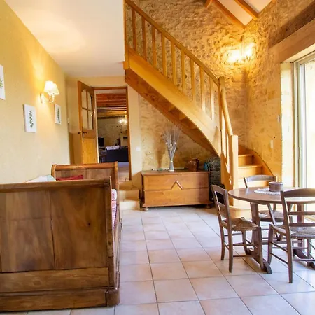 Maison De Charme En Dordogne Avec Cheminee Et Jardin Clos - Fr-1-616-159
